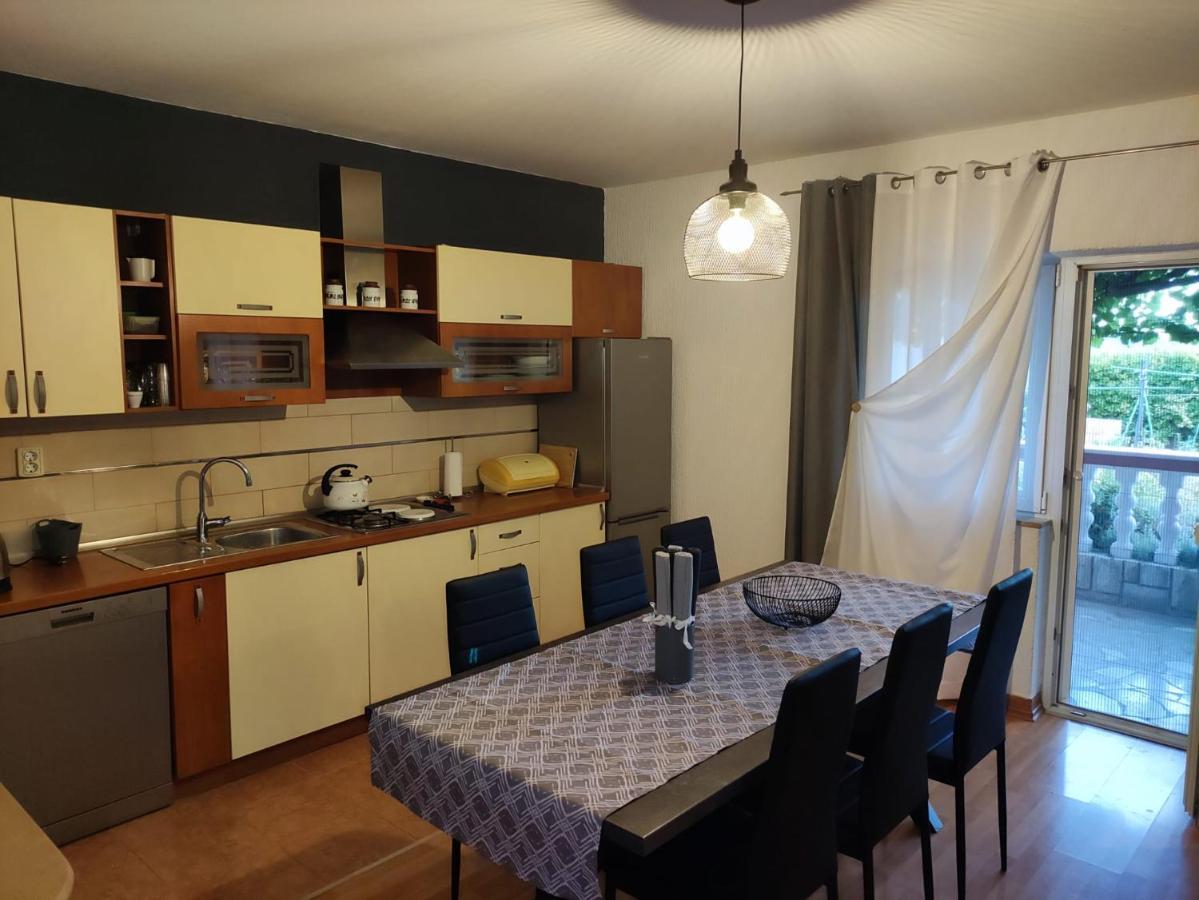 Apartment Cengo คาชเตลา ภายนอก รูปภาพ