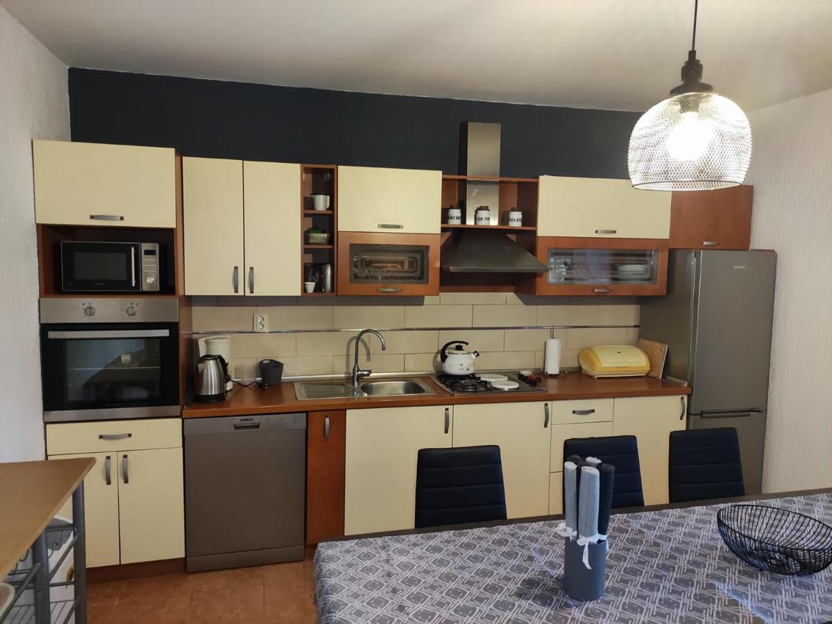 Apartment Cengo คาชเตลา ภายนอก รูปภาพ